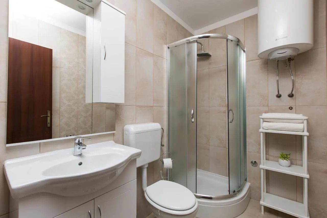 Apartments Villa Diamant With Pool & Whirlpool Cizici