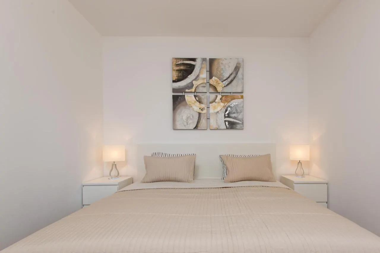 Apartments Villa Diamant With Pool & Whirlpool Cizici